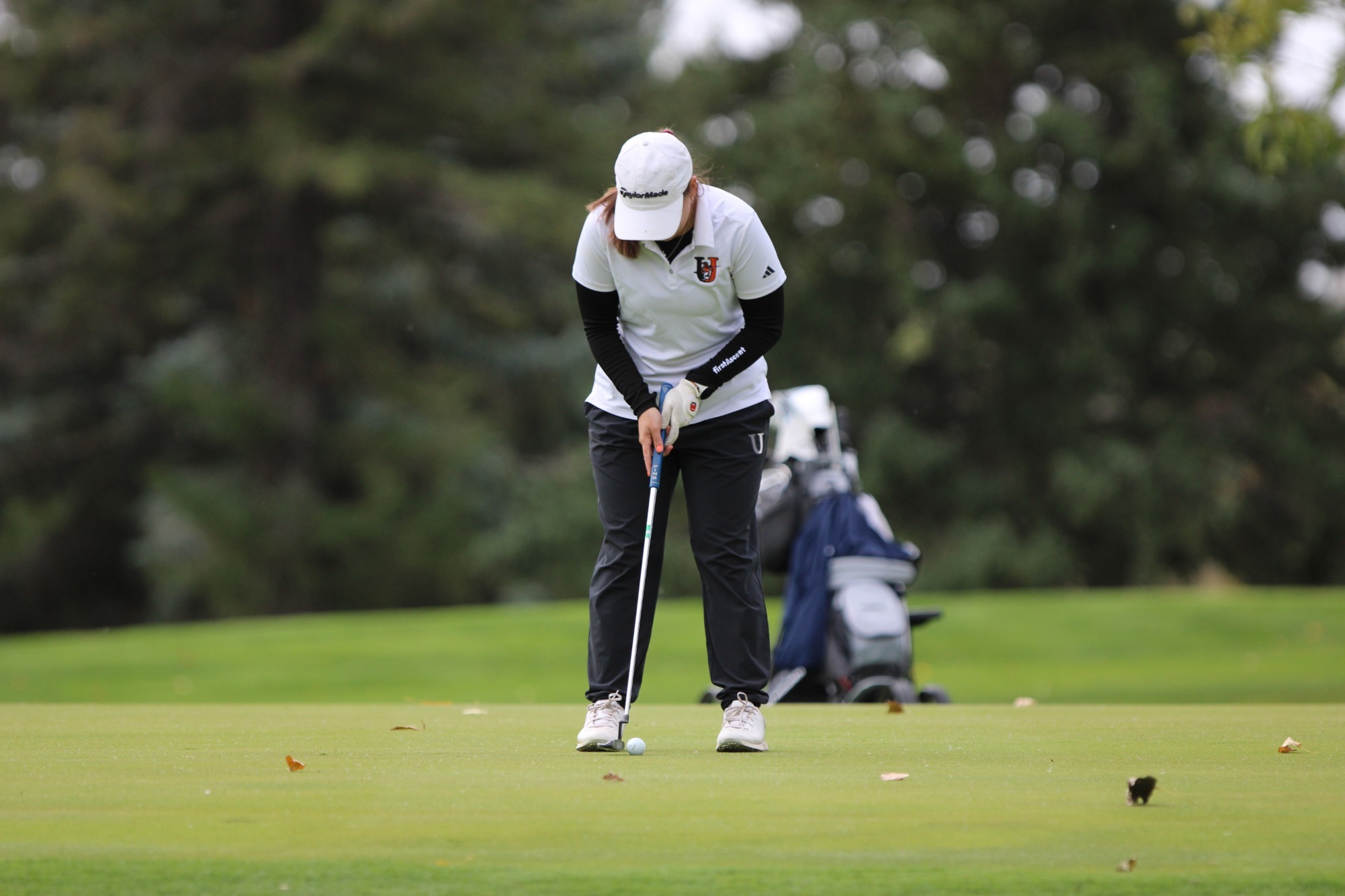 Jimmie women take first at Comets Invitational