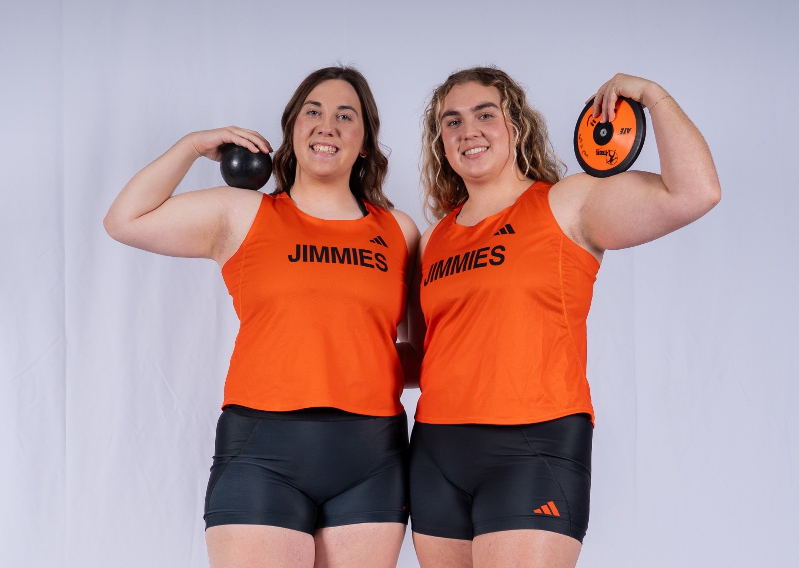 UJ Women Throwers standing together posing for a photo