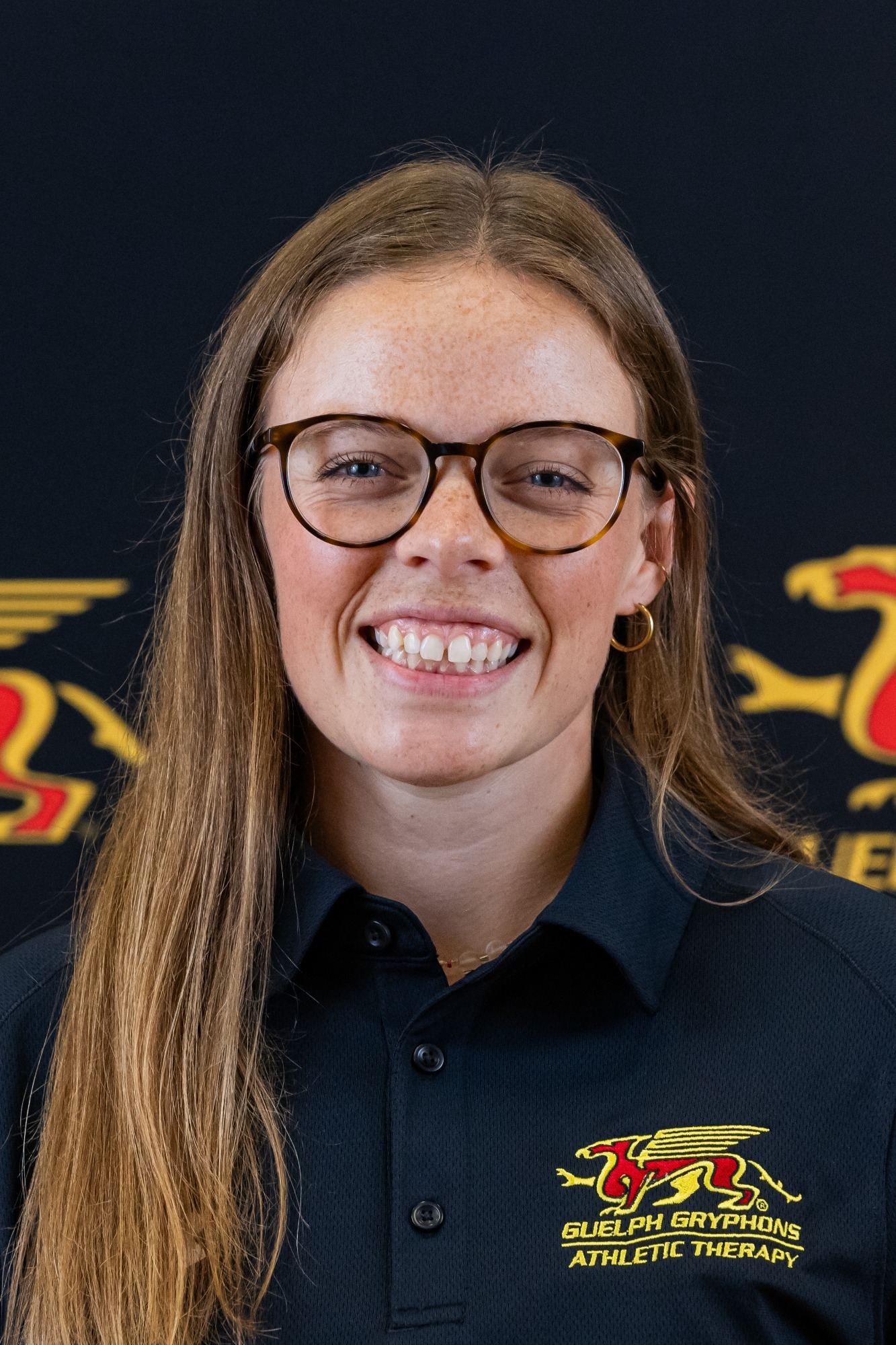Bethany Hofstee head shot - student athletic therapist
