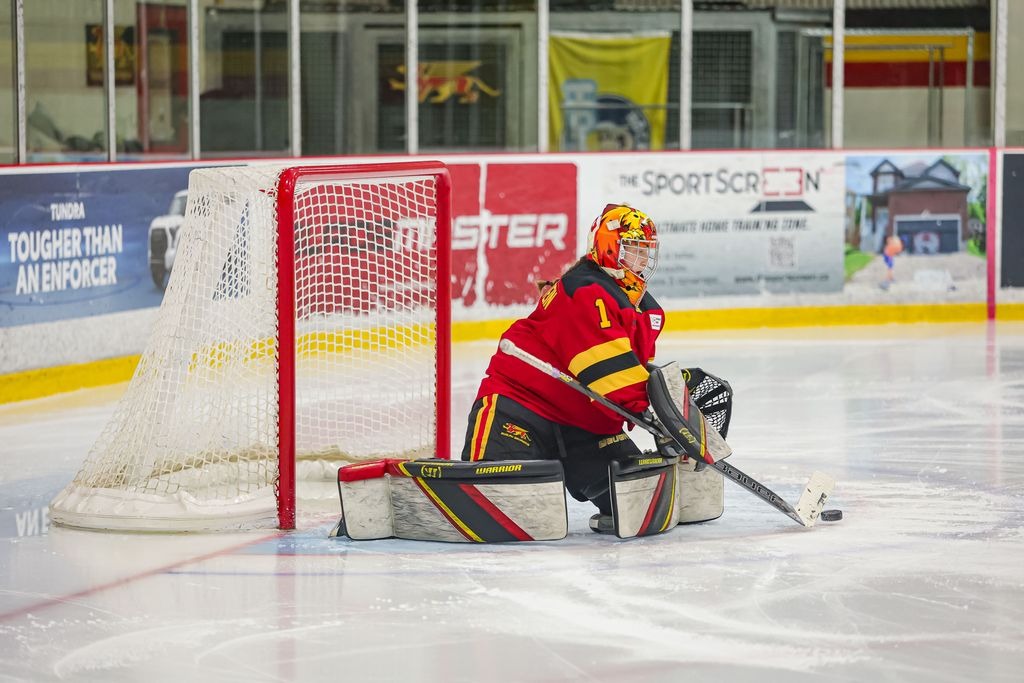 Sophie Helfenstein vs Queen's