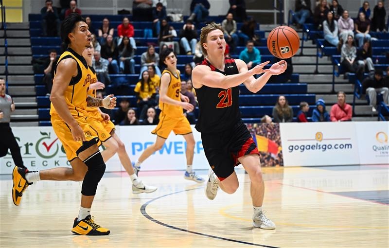 Raef Wykes vs Queen's