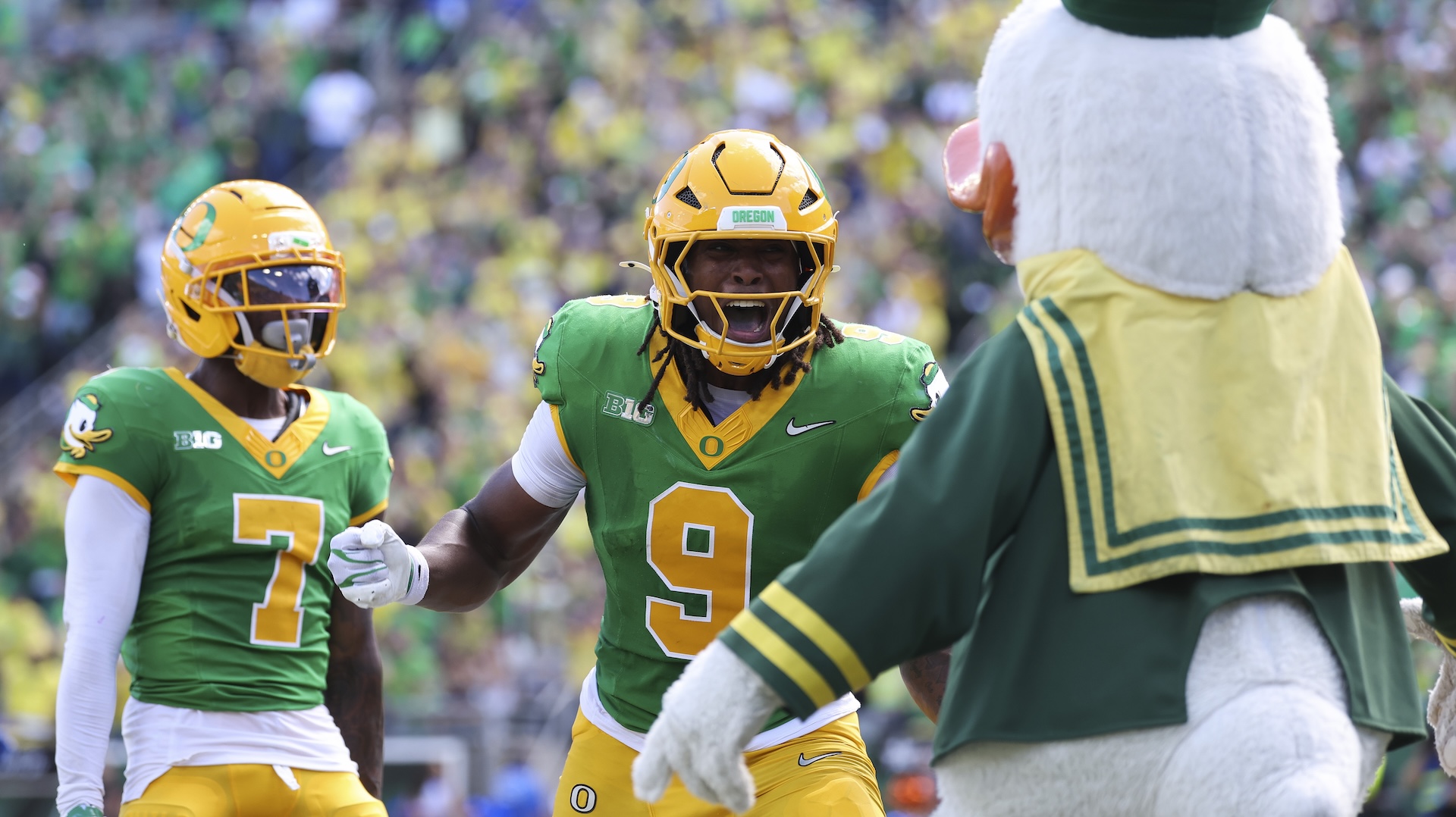 Jamari Johnson vs Boise State at Autzen Stadium, official Oregon athletics game photo