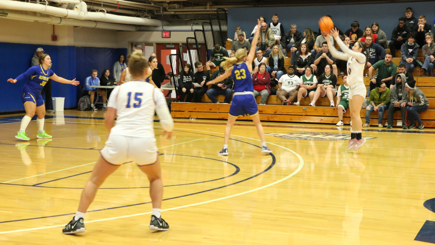 Women's Basketball Takes Down Wells University of Pittsburgh