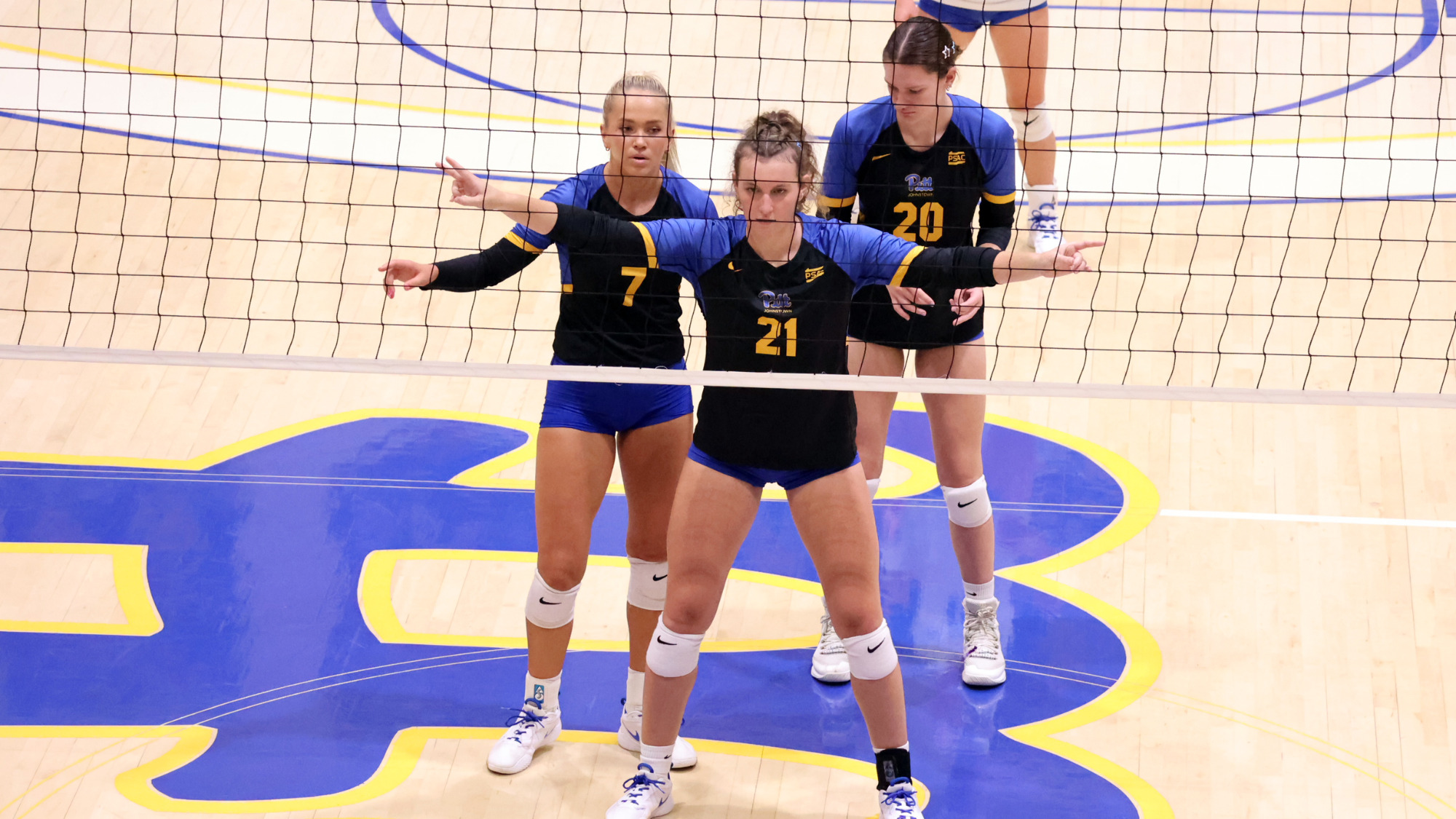2026 Volleyball Team-Action Photo1