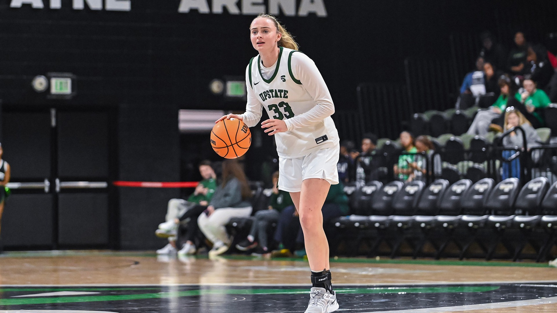 Zoe Richardson Dribbling vs. UNCG 4Q 2025 - NM