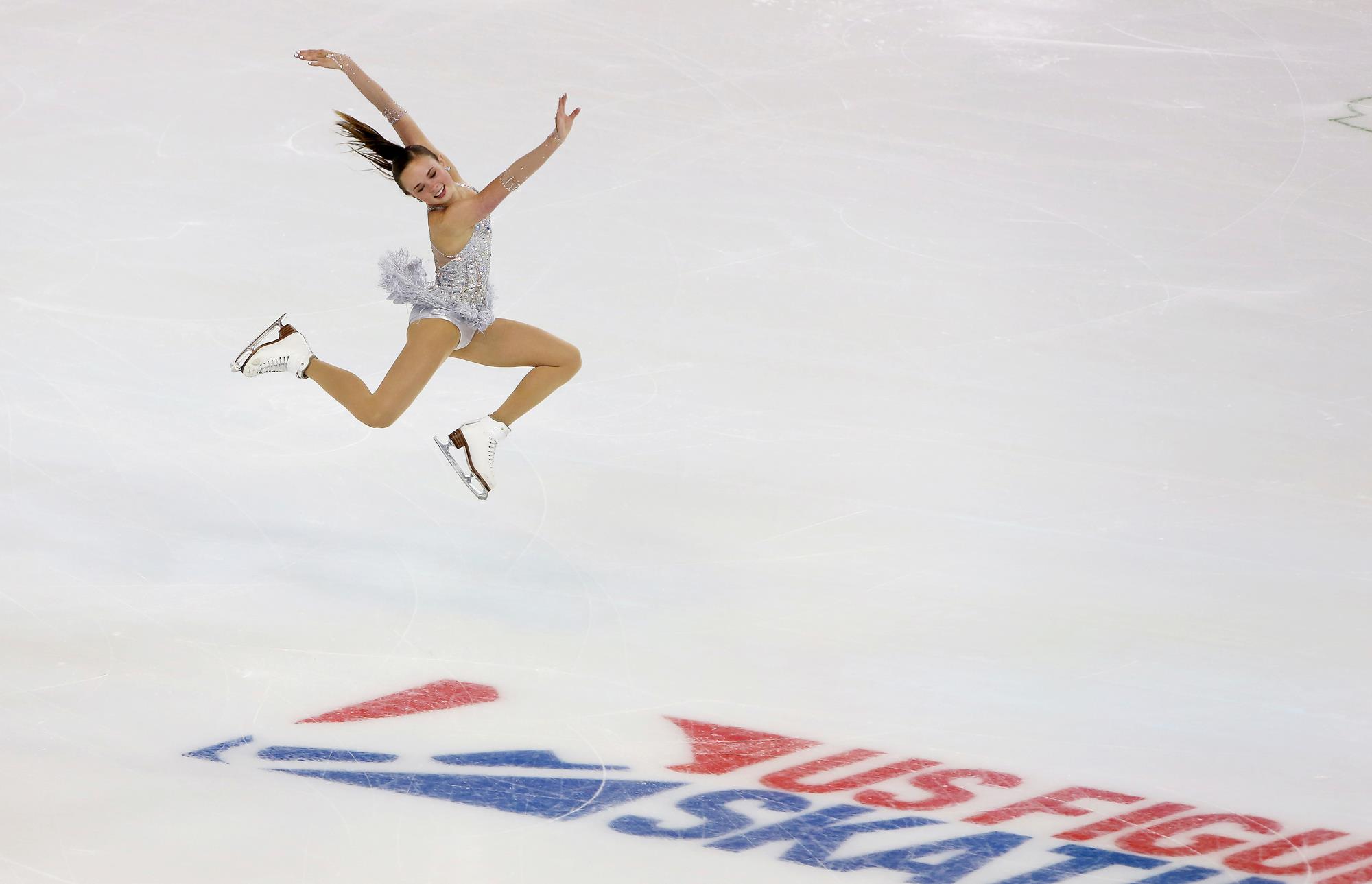Mariah Bell at 2016 Skate America
