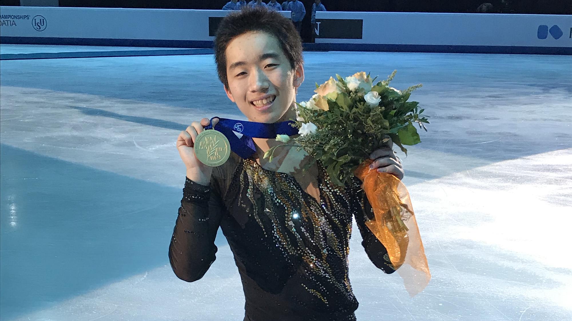 Tomoki Hiwatashi Wins the World Junior Title