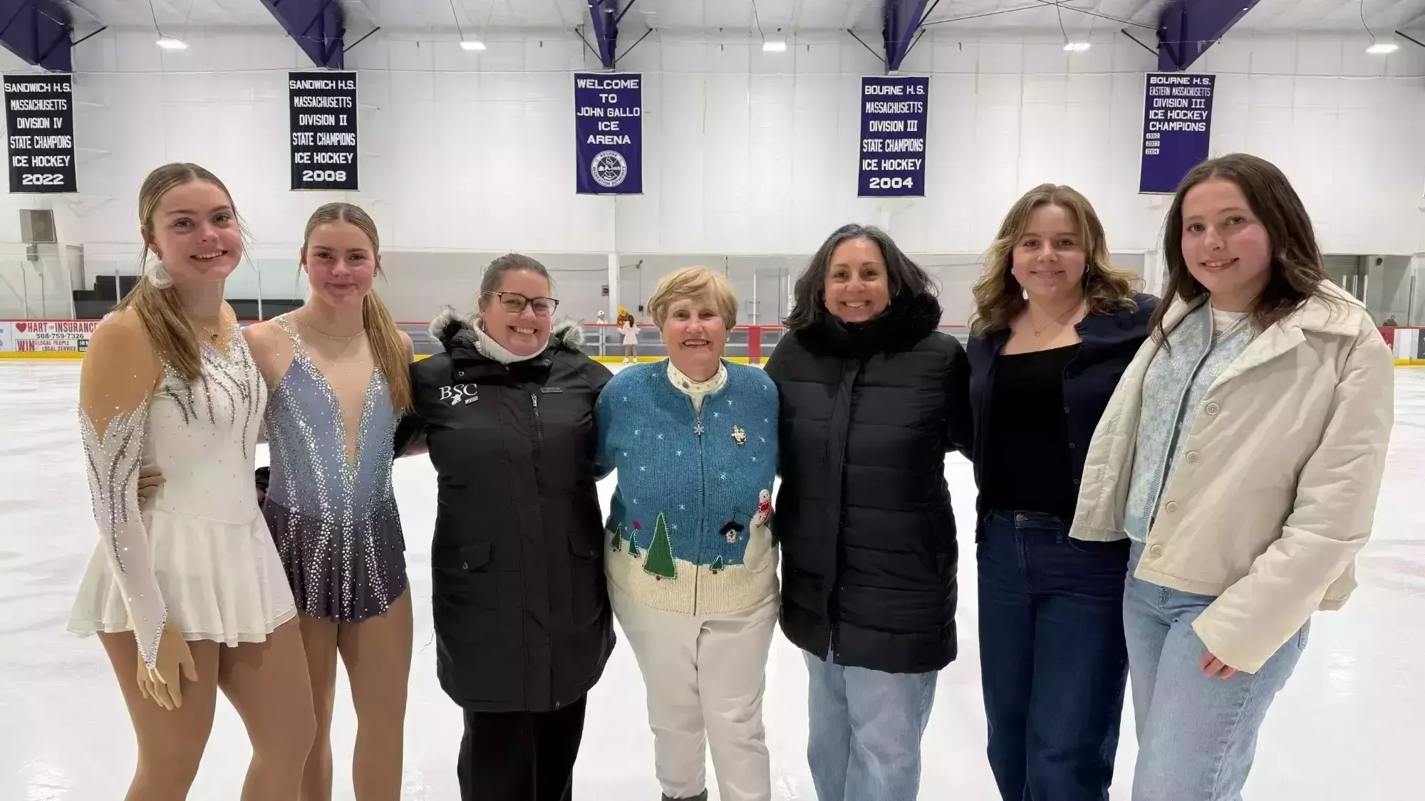 The Margot Marino family (l-r) Kayley Lang, Addison Lang, Caitlin Lang, Margot Marino, Jena Hanlon, Lilli Hanlon, Michaela Hanlon