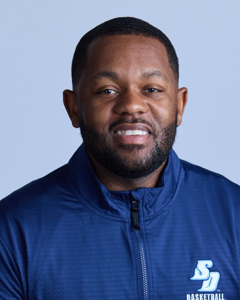 Chris Simpson Headshot 2024