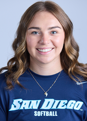 Madison Earnshaw Head Shot