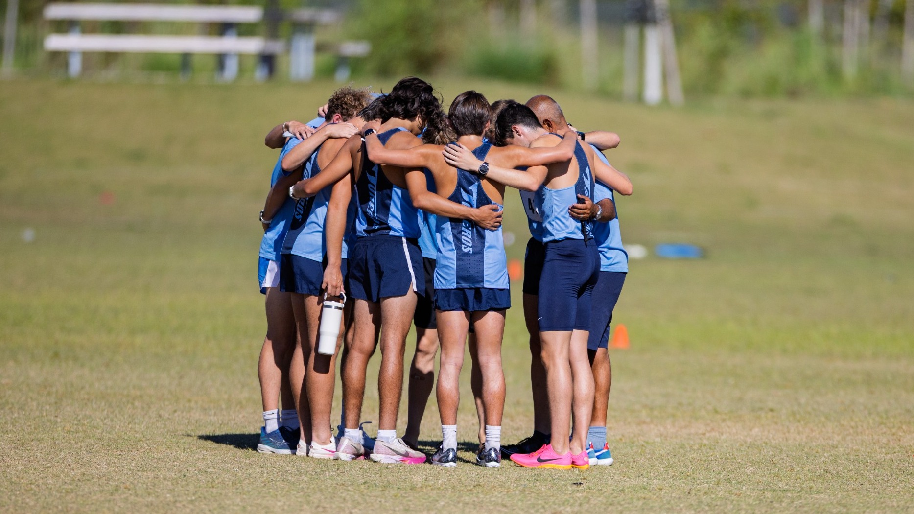 USD Men's Cross Country Huddle