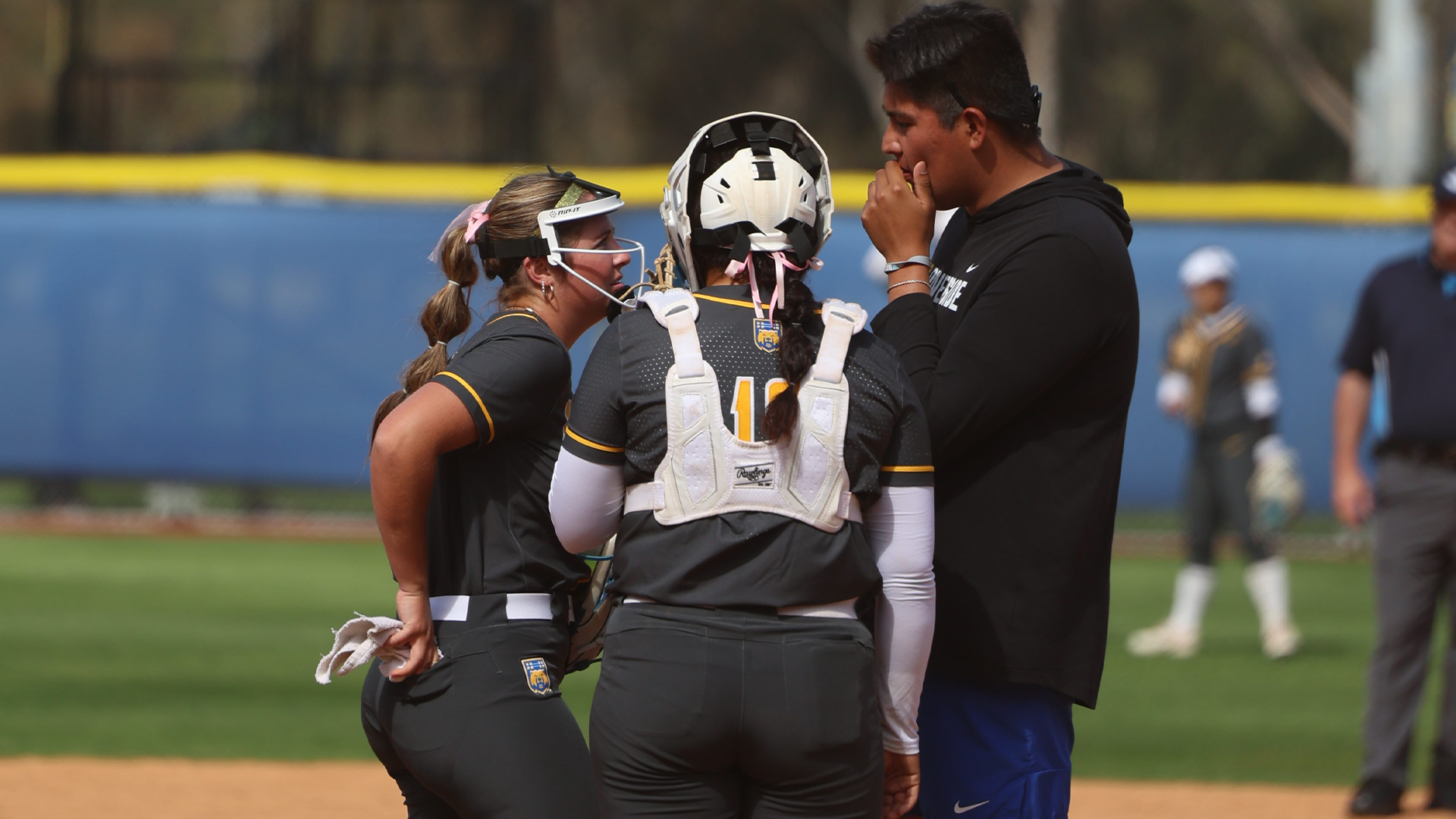 Nick Sanchez Coaching Photo