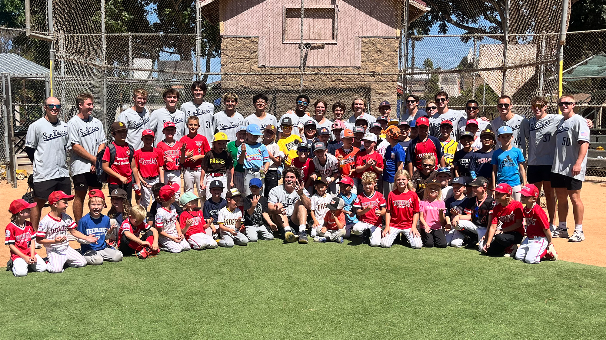 usd bsb 2025 community service for usd toreros.com