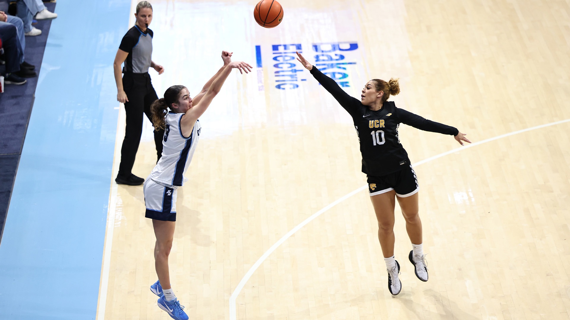 Lilly Amor vs UC Riverside