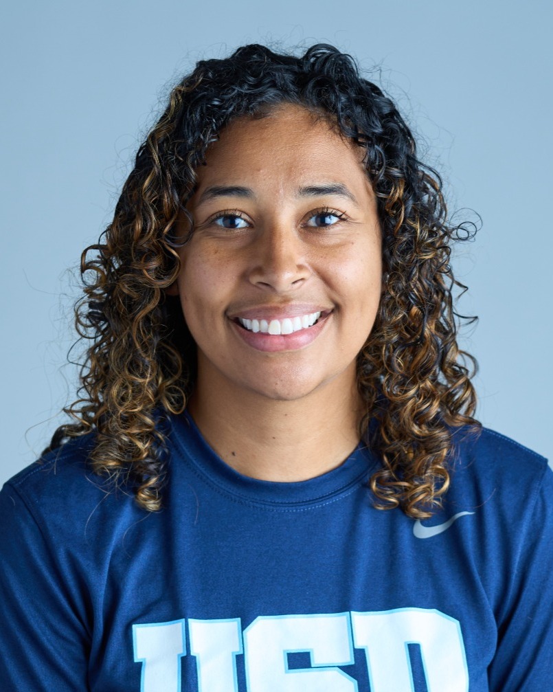 Alexis Gholston Headshot 2025