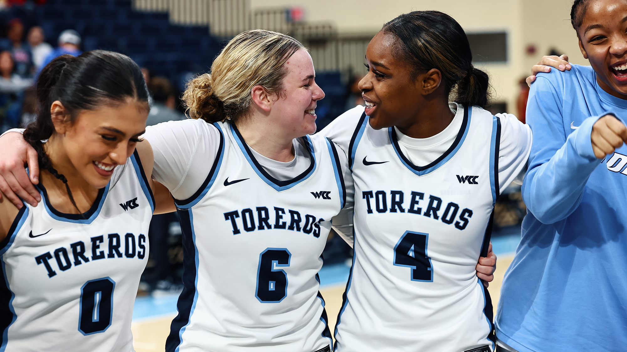 Kylie Ray and teammates