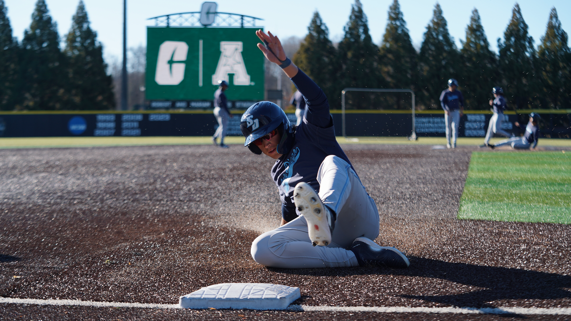 usd bsb at charlotte 21226 - credit anderson haigler