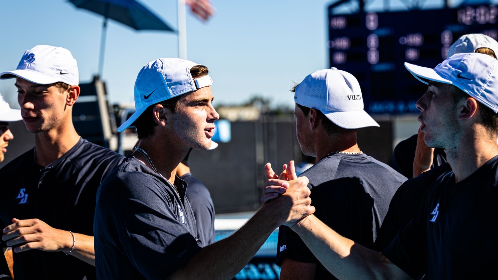 Luc Wieland handshake