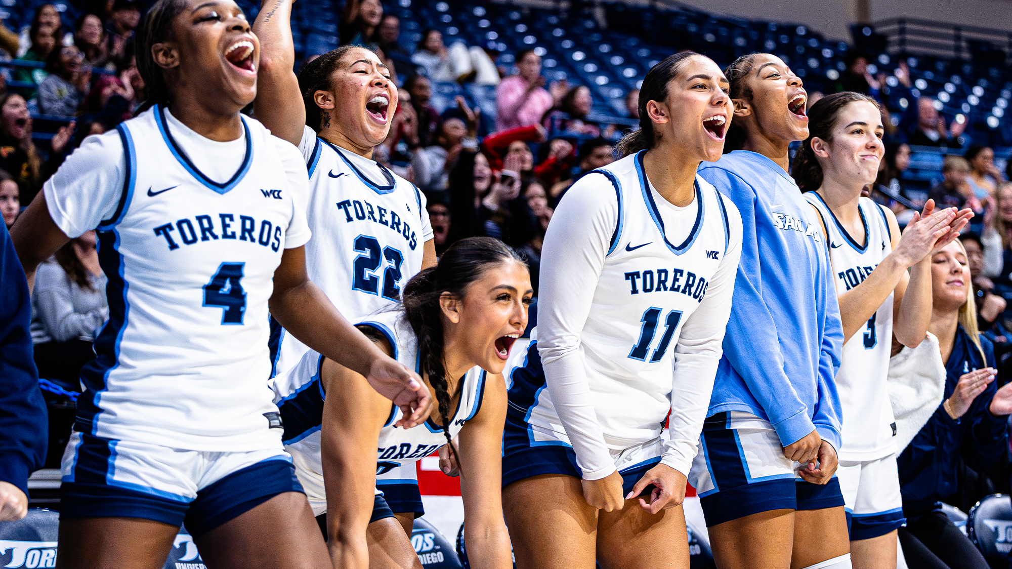 usd wbb team celebration - 2025-2026 - credit thomas christensen