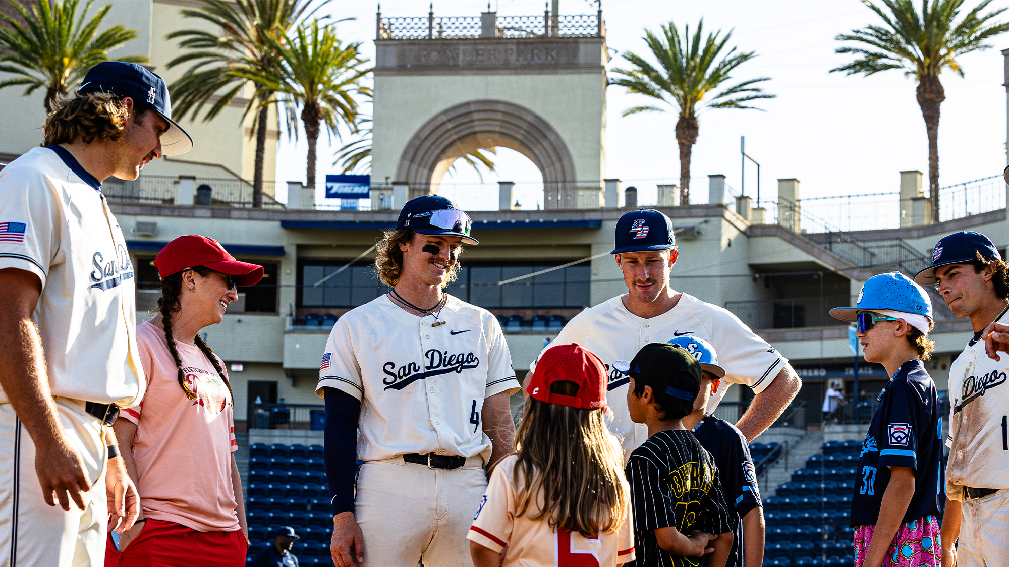 gabe springer and teammates 2026 - credit thomas christensen