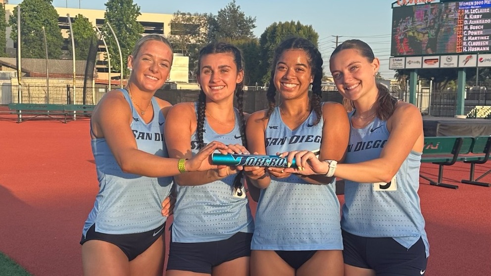 USD 4x400m Record Breaking Team