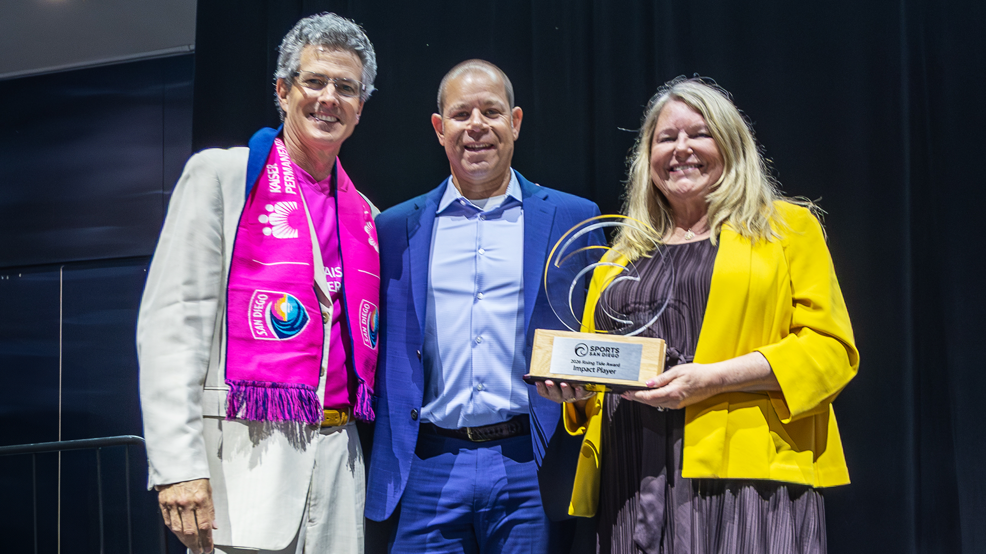 kimya massey wins award from sports san diego