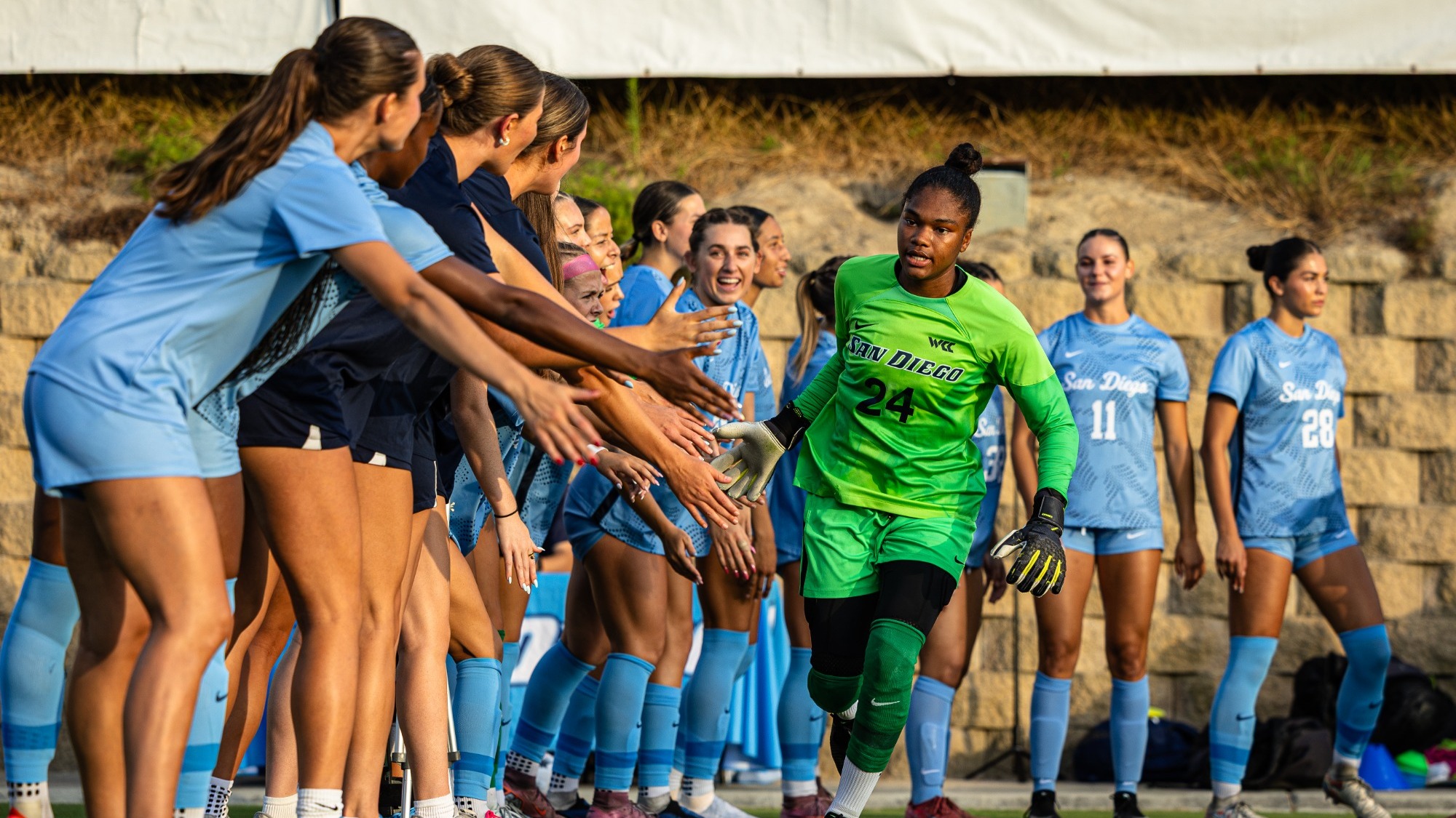 Chloe Walls celebration with team