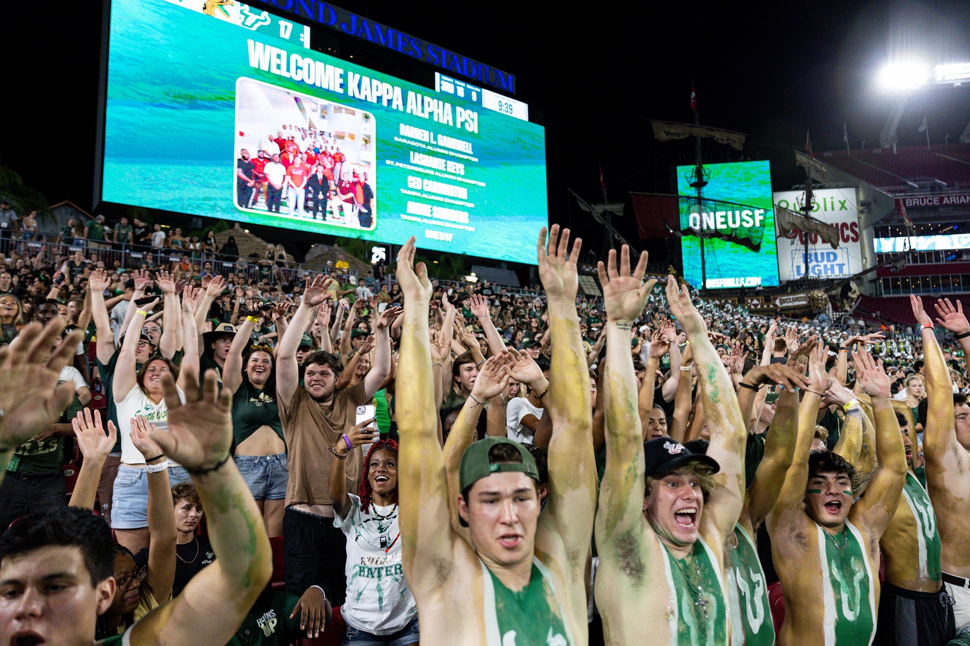 Student Fans Football (2023)