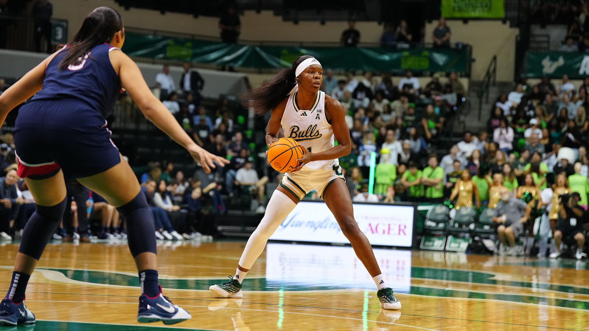 WBB L'or Mputu led the Bulls with 12 points against No. 1 UConn.