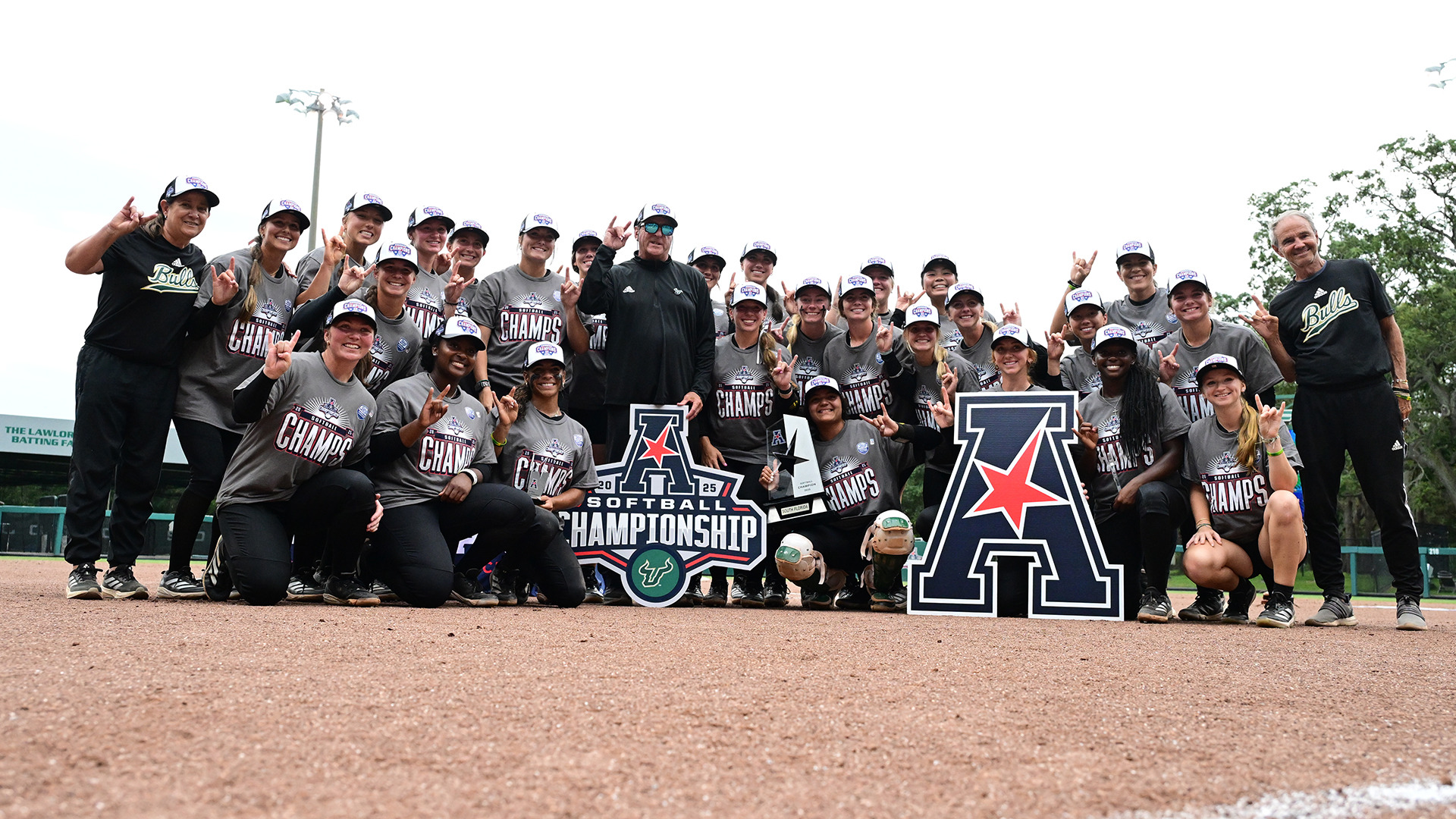 Softball team photo from postgame