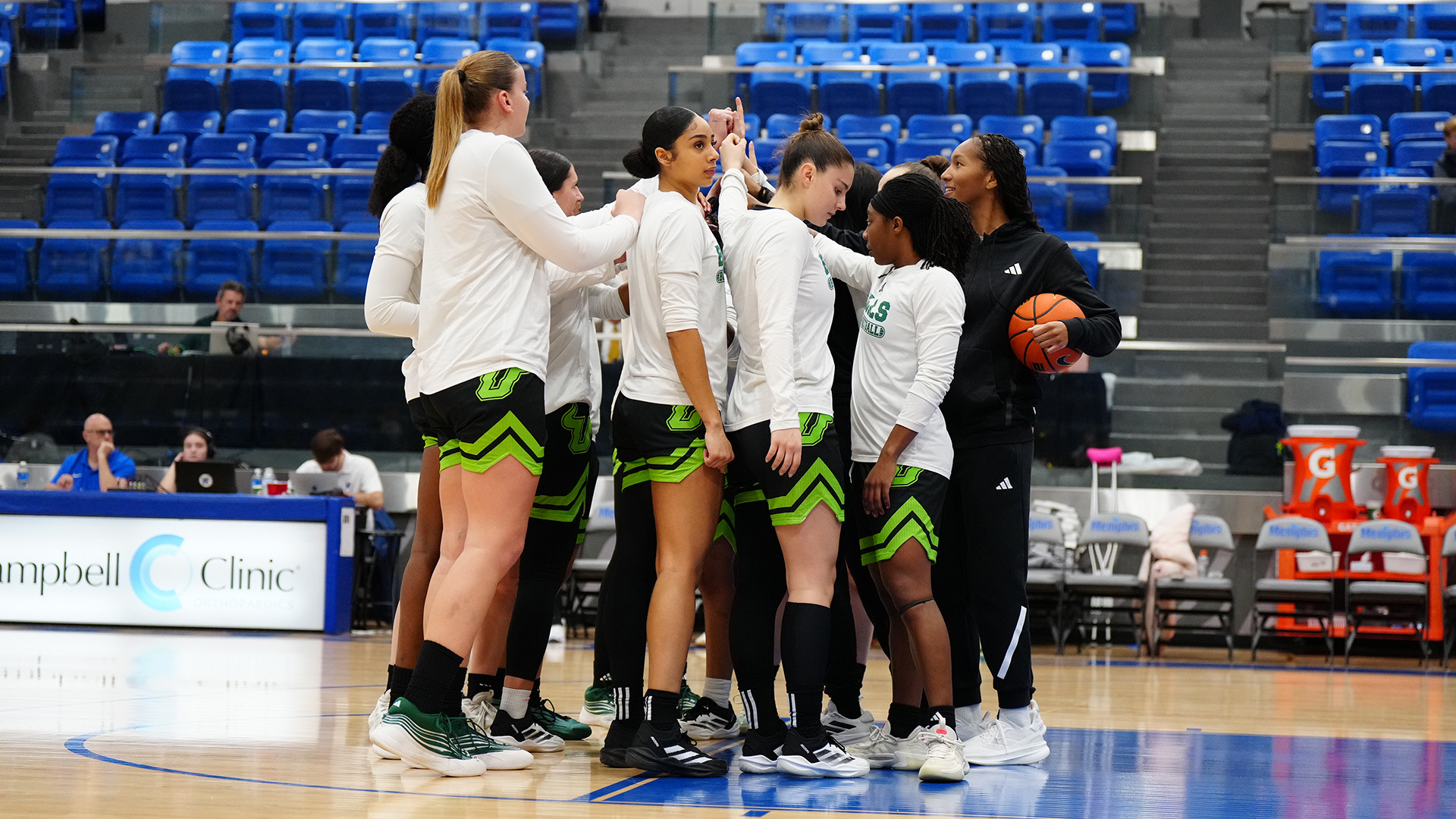 WBB Team huddle before a road game at Memphis