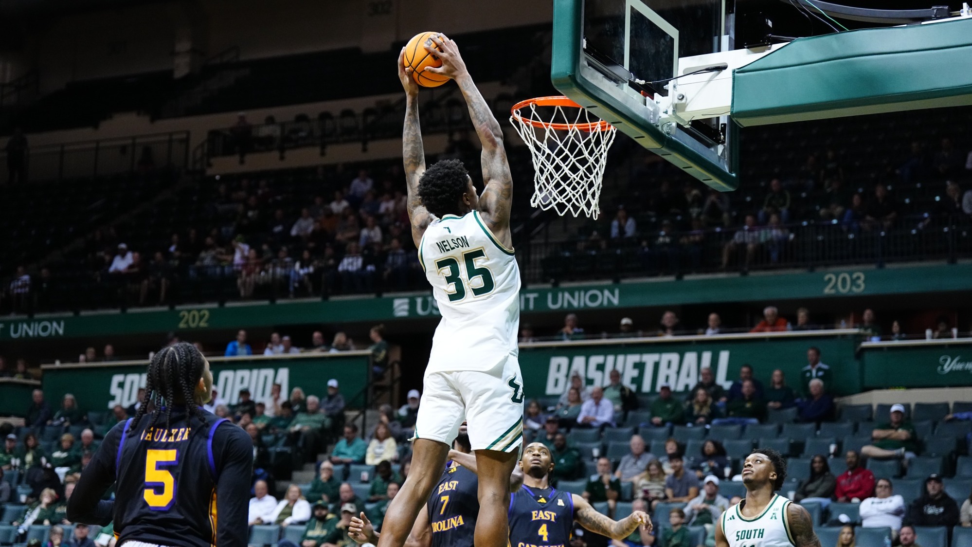 Nelson Dunk - MBB vs. ECU
