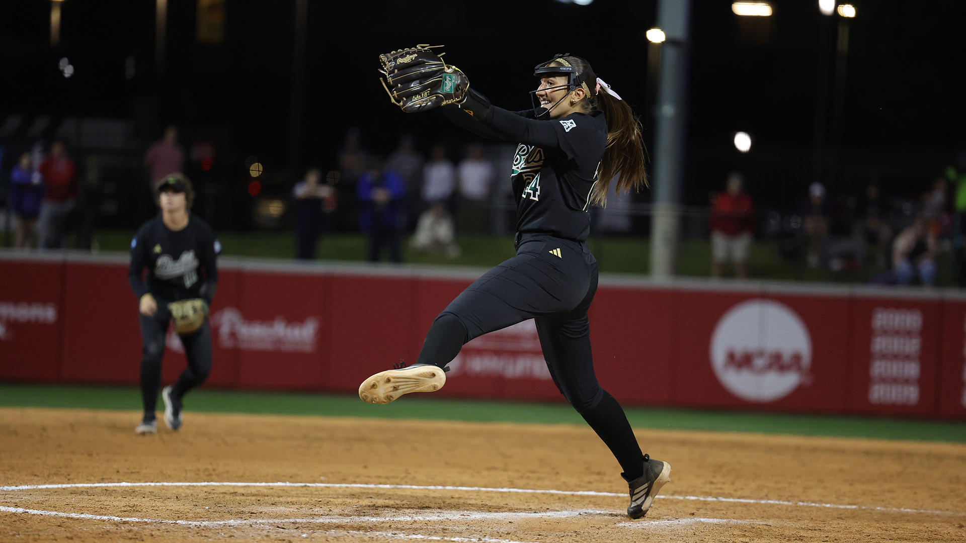 Anne Long pitching in the NCAA Regional on Friday night against Washington