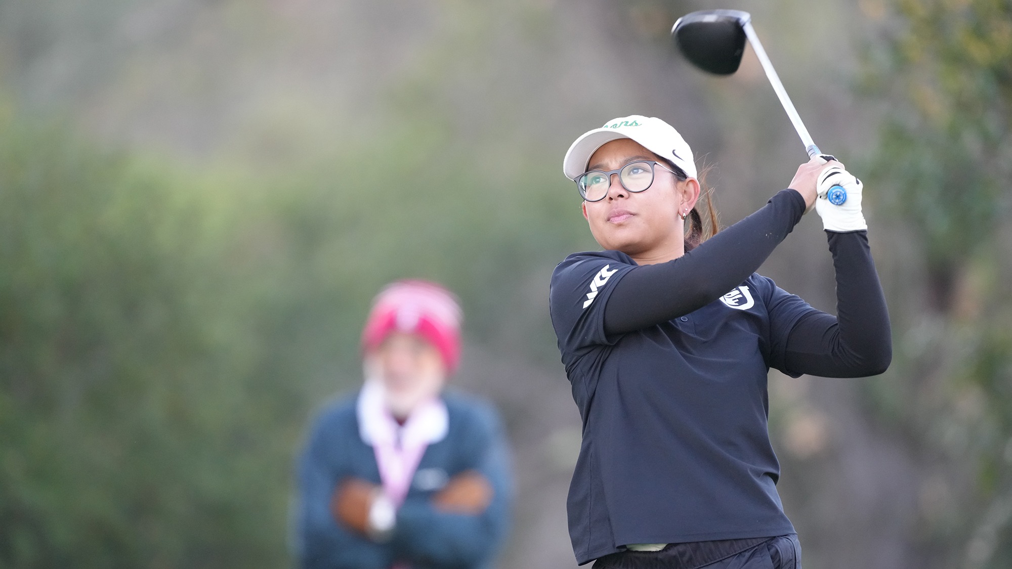 Rodaylin Mina follow through on a drive