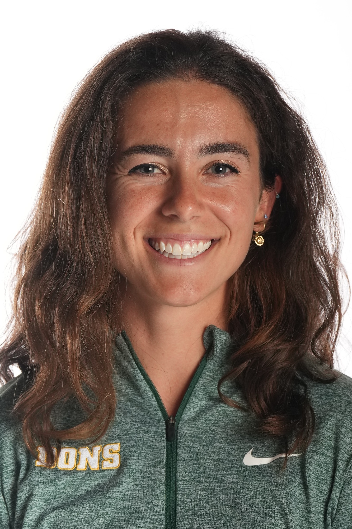 Sierra Brill Headshot 2025-26