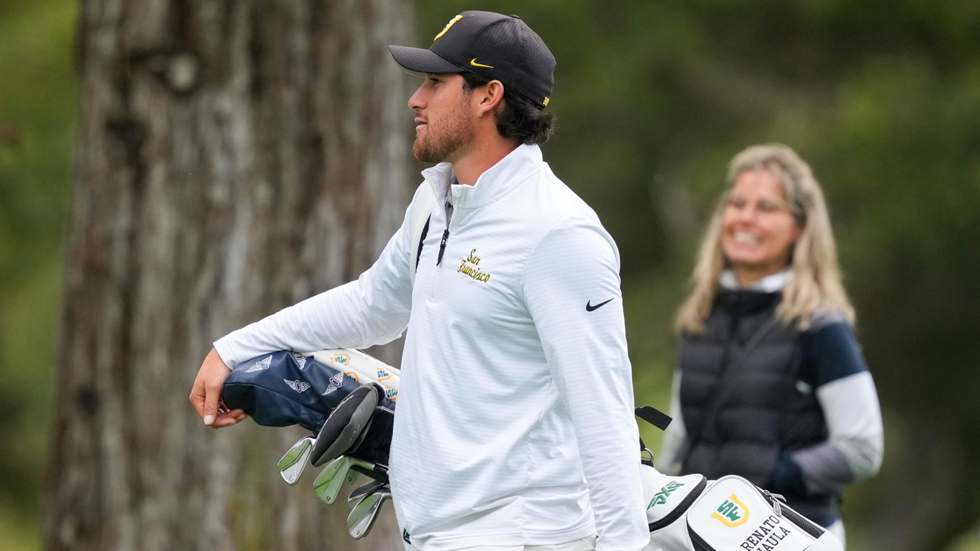 Renato Naula Looking On