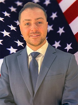 Laurenzano Headshot 2026