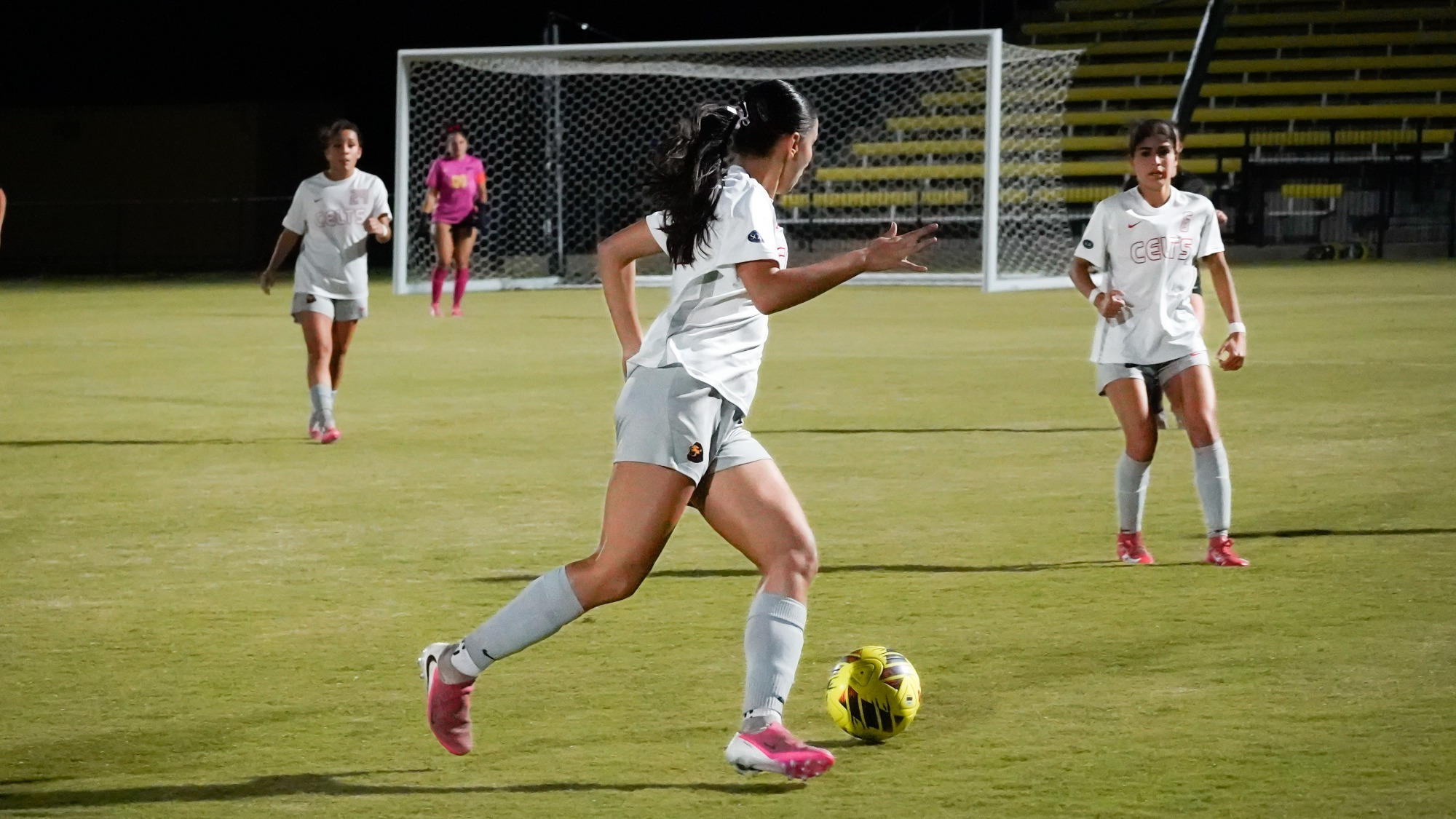 UST shut down LeTourneau 4-0