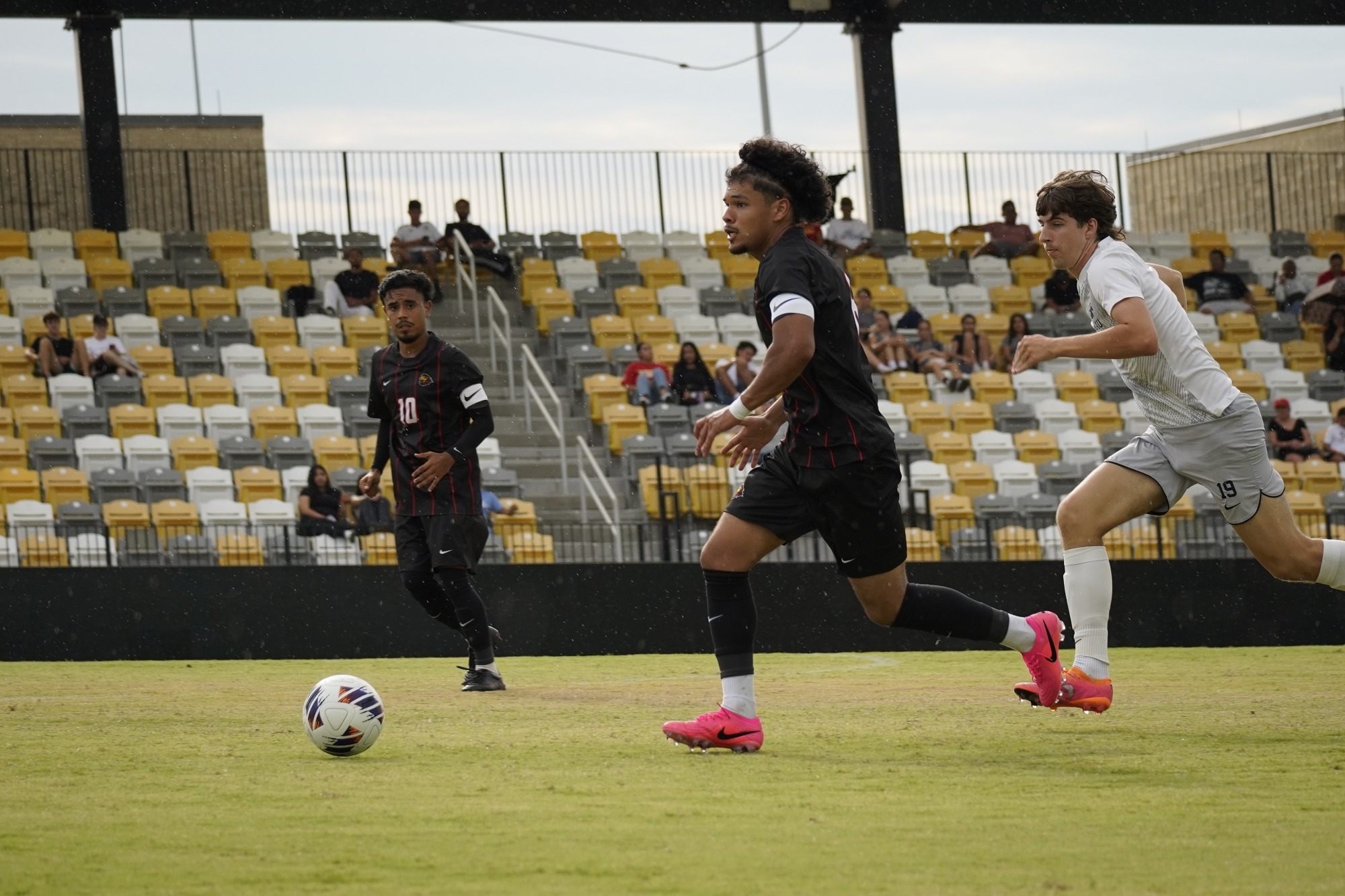 UST vs HSU