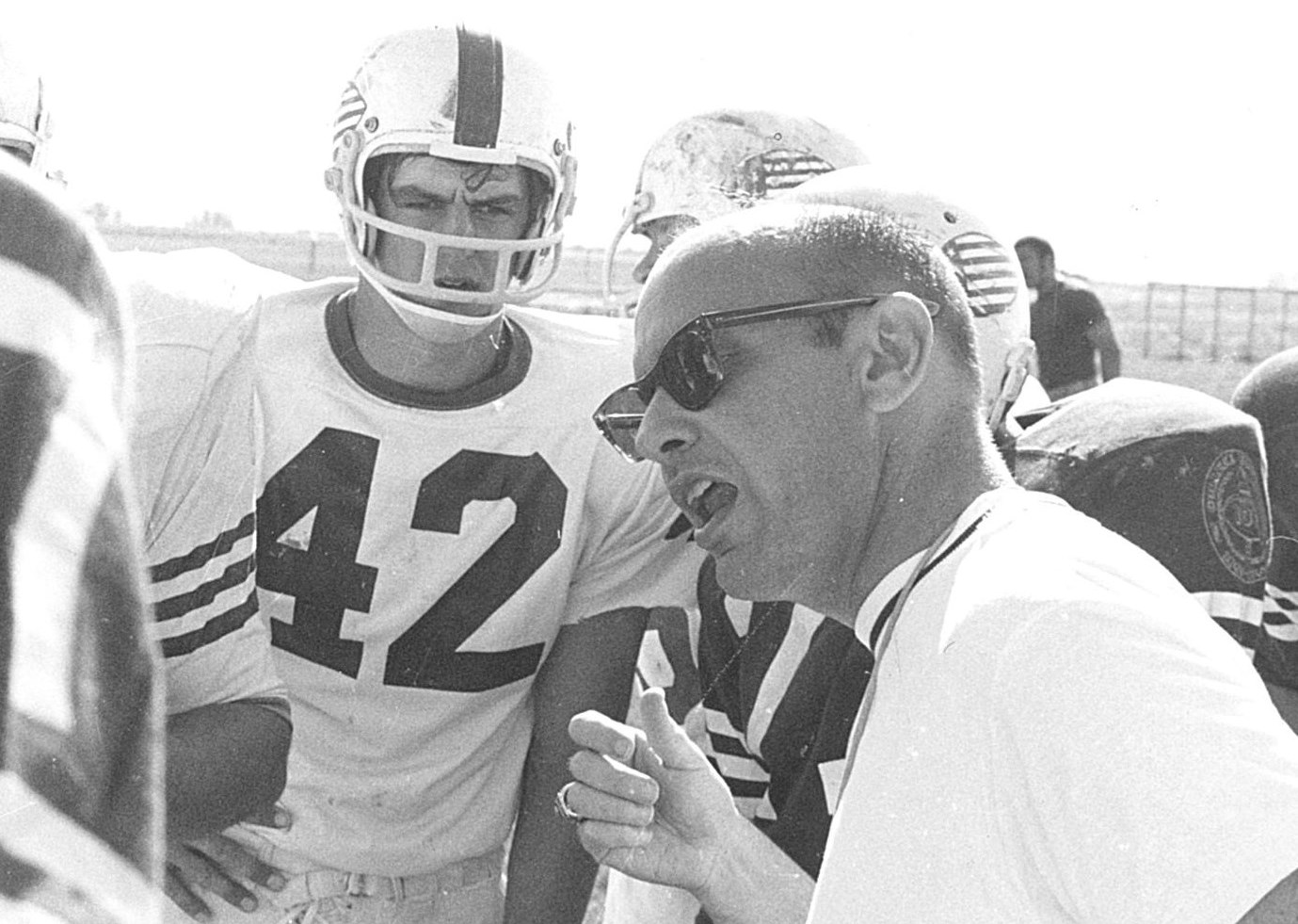 former-utah-state-head-football-coach-chuck-mills-dies-at-age-92-utah