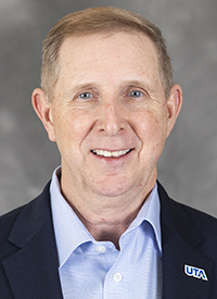 Greg_Young_Website_Headshot_2021