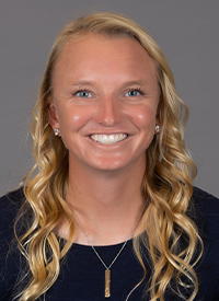 Jo Koons Headshot 22-23