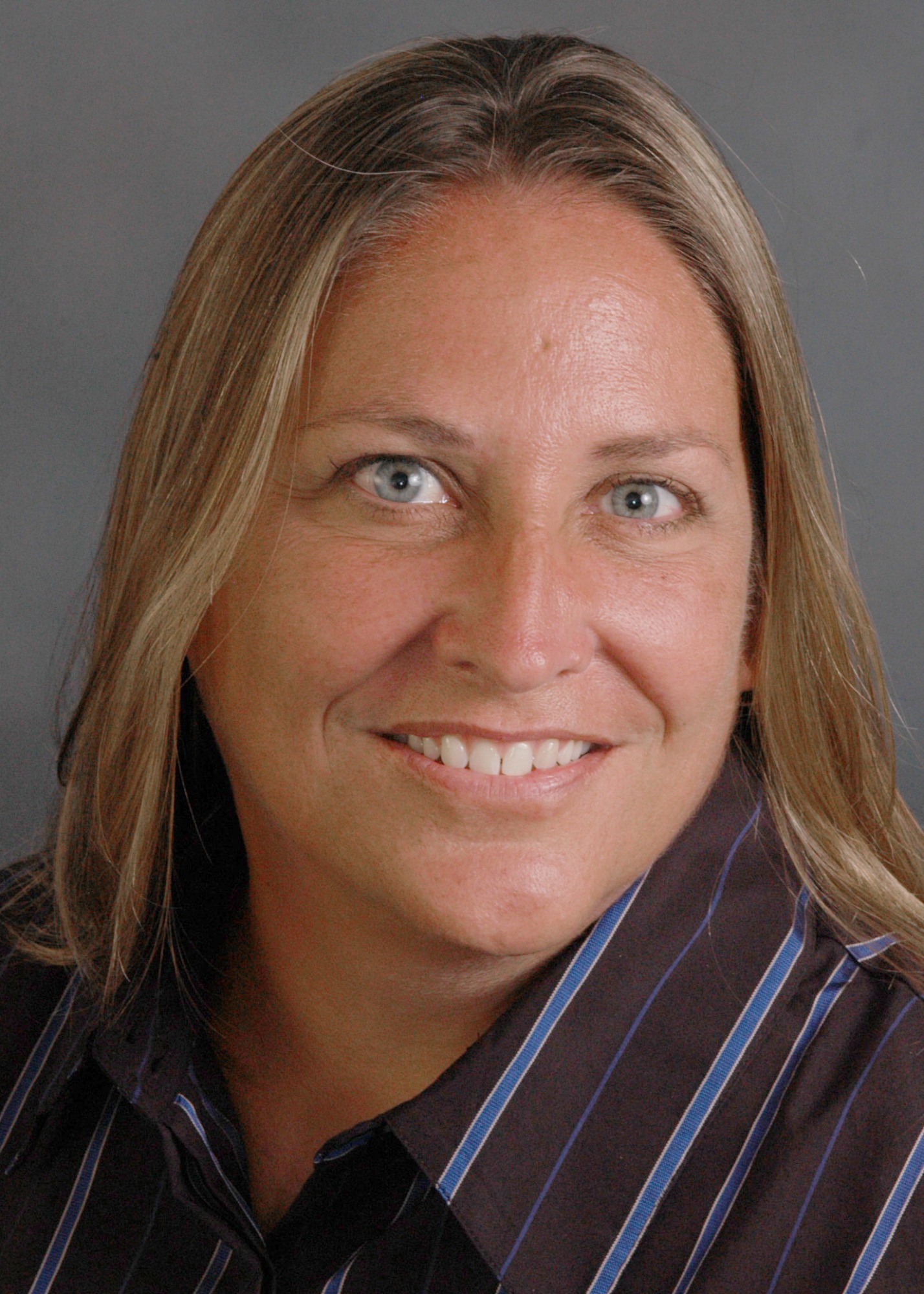 diane seymour 2004 volleyball headshot
