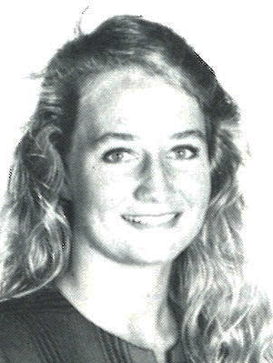 AC_Holly_Davis_1992-93_WBB_headshot