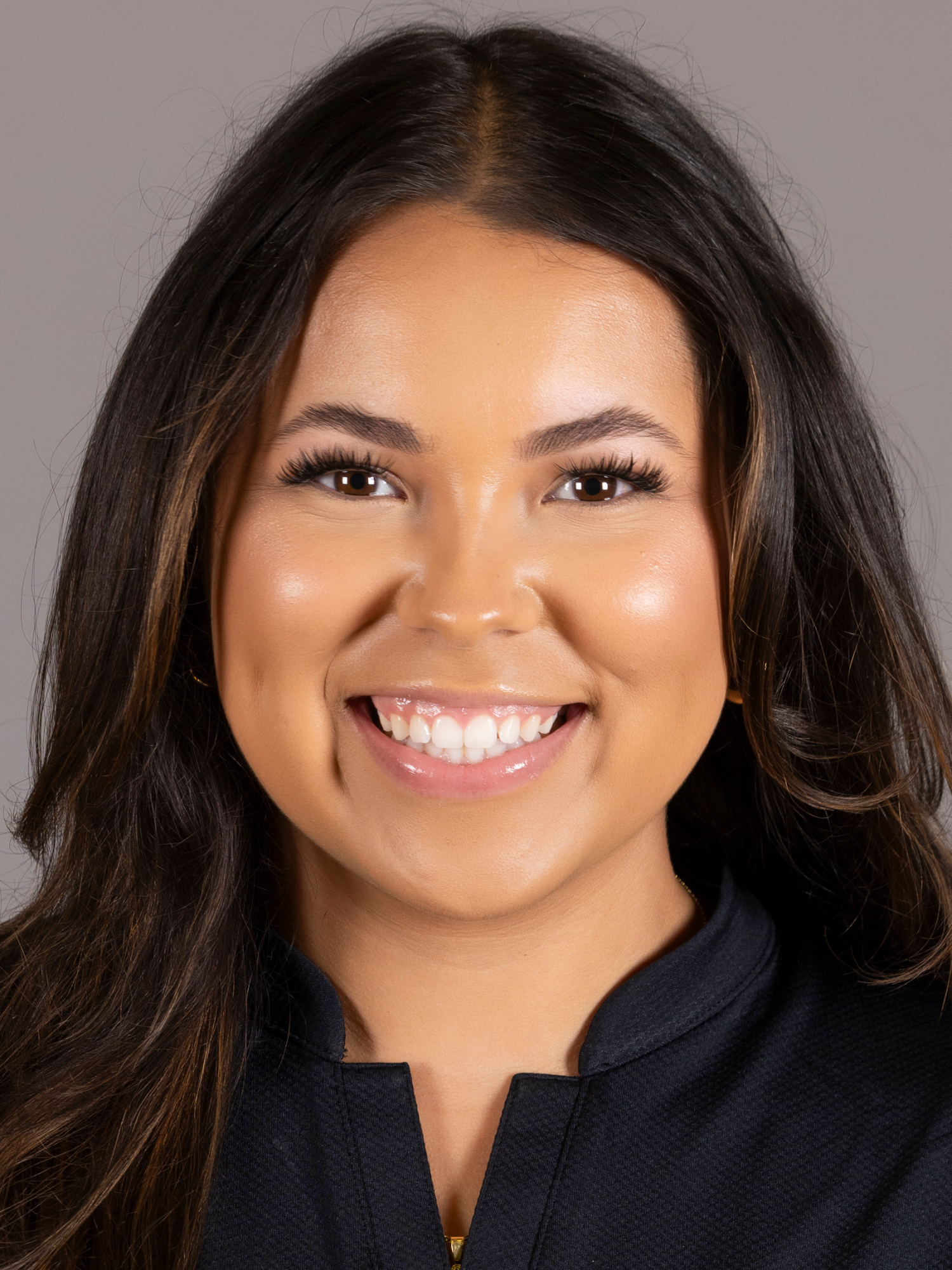 Kylee Kapp 2023 volleyball headshot