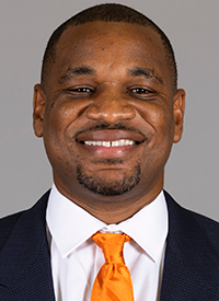 Derrick Obasohan Headshot 2023-24