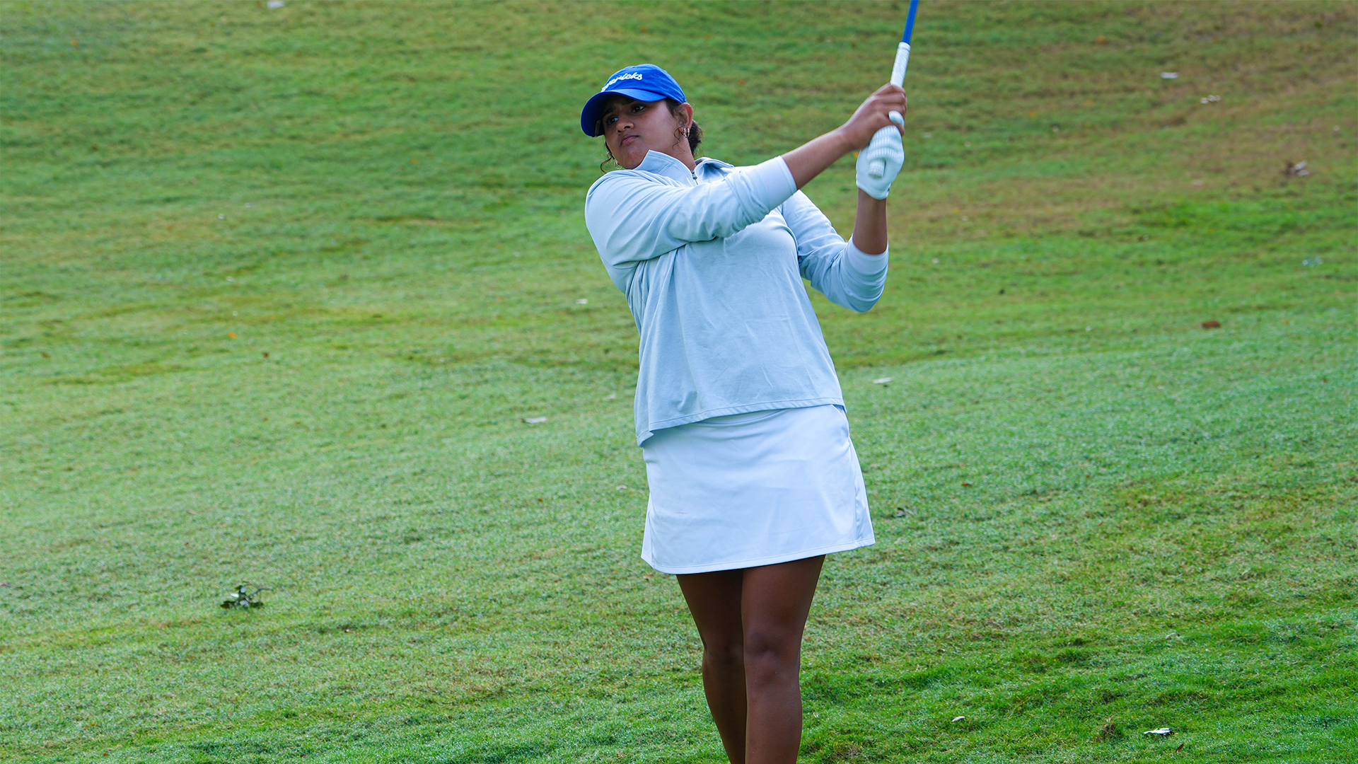 Tarini Bhoga Watches Her Shot