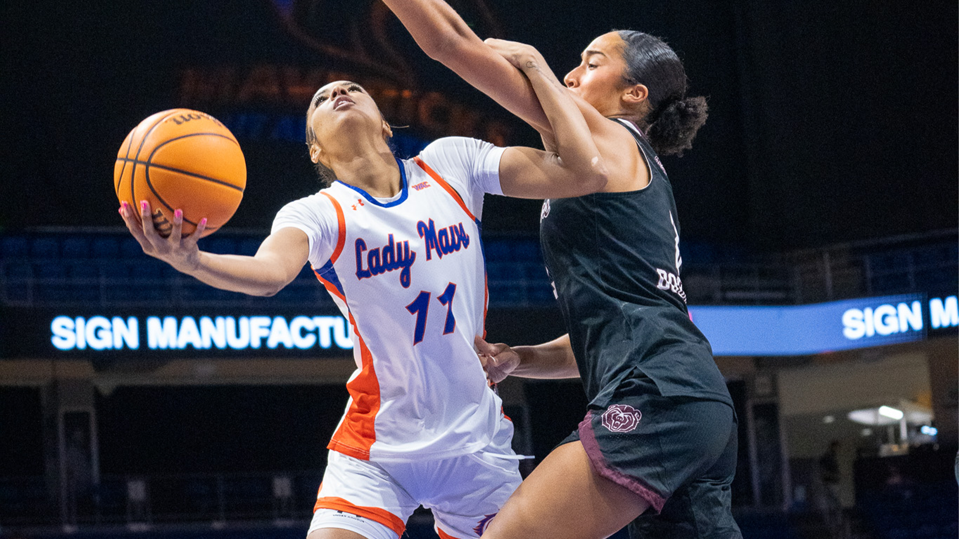 Kira Reynolds Layup Against Missouri State