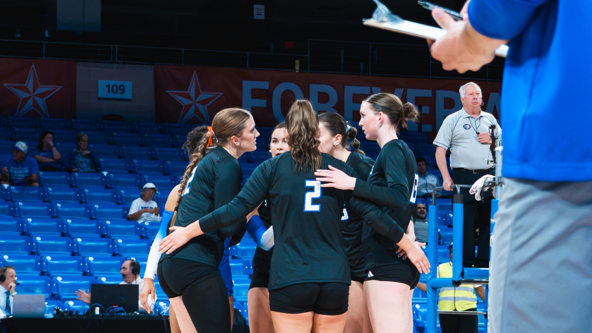 team huddle v. EKU