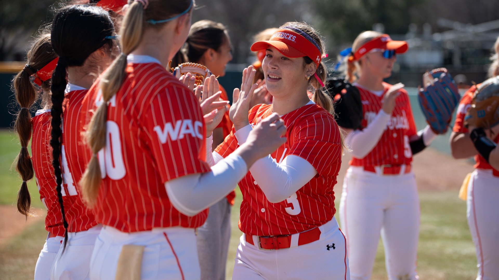 valeria feeney high five